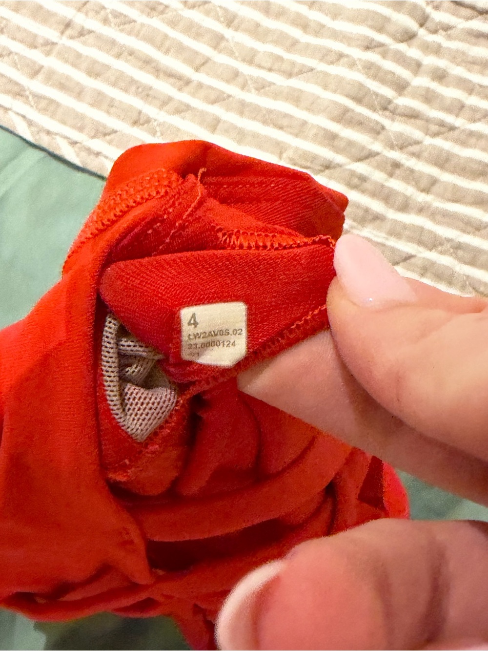 Lululemon bra - Picture 4 of 4